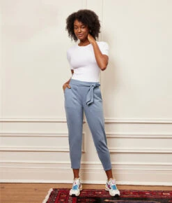 The Softest French Terry Tie-Waist Pant - Main 9 The Softest French Terry Tie-Waist Pant - Main -Summersalt Shop 1 ModelFront 283a2d31 6cdf 43d1 af95 2be061a248e3