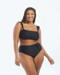 The Ruffle High Leg High Rise Bikini Bottom - Sea Urchin -Summersalt Shop 1 ModelFront 6213d127 795d 4717 83f6 105646571692