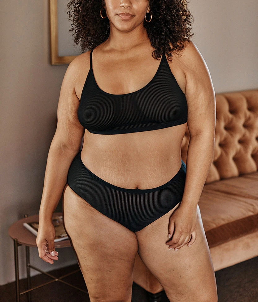 The Feel Free Adjustable Bralette - Sea Urchin The Feel Free Adjustable Bralette - Sea Urchin -Summersalt Shop 1 ModelFront fa8096bf f382 46b8 a893 3d37c40eee8a