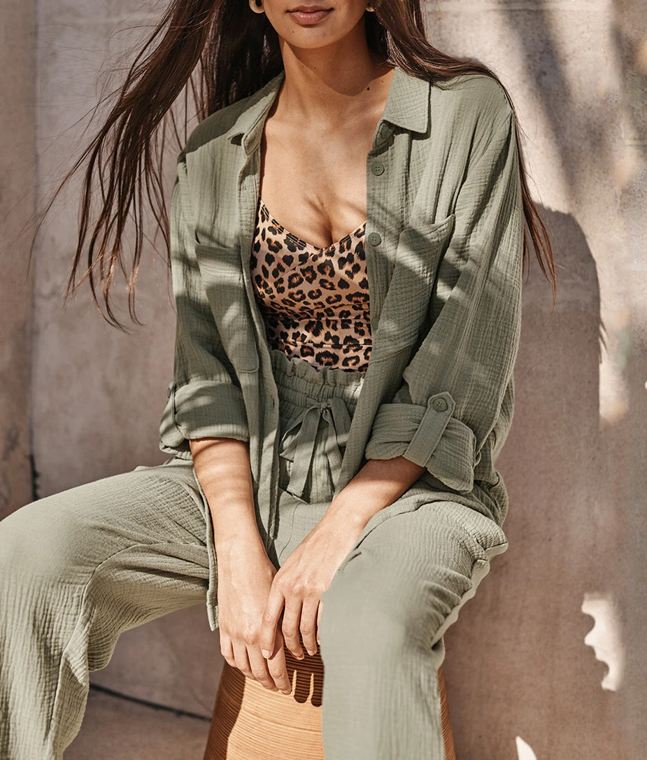 The Going Places Gauze Drawstring Pant - Agave The Going Places Gauze Drawstring Pant - Agave -Summersalt Shop 3 ModelFullBody 57fec07c 5ef9 4de2 9938 c57afd47052c