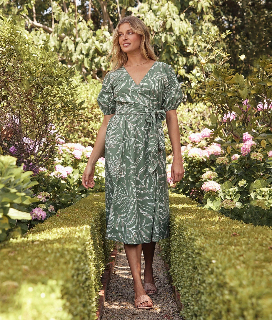 The Coastal Poplin Puff-Sleeve Wrap Midi Dress - Dotted Palms in Seagreen & White Sand The Coastal Poplin Puff-Sleeve Wrap Midi Dress - Dotted Palms In Seagreen & White Sand -Summersalt Shop 3 ModelFullBody ea772438 2853 45f9 b13f 084f35917f53