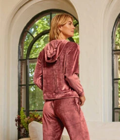 The Plush Velour Hoodie - Rosewood 4 The Plush Velour Hoodie - Rosewood -Summersalt Shop 4 ProductImage d984cba8 1818 4221 8586 f46a9cb9d356