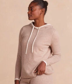 The Coziest Cashmere Blend Hoodie - Toffee & White Sand -Summersalt Shop CashBlendHoodie ToffeeWhiteSand Crop Front
