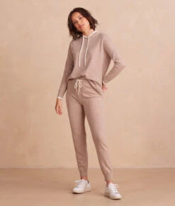 The Coziest Cashmere Blend Hoodie - Toffee & White Sand -Summersalt Shop CashBlendHoodie ToffeeWhiteSand Front Full2