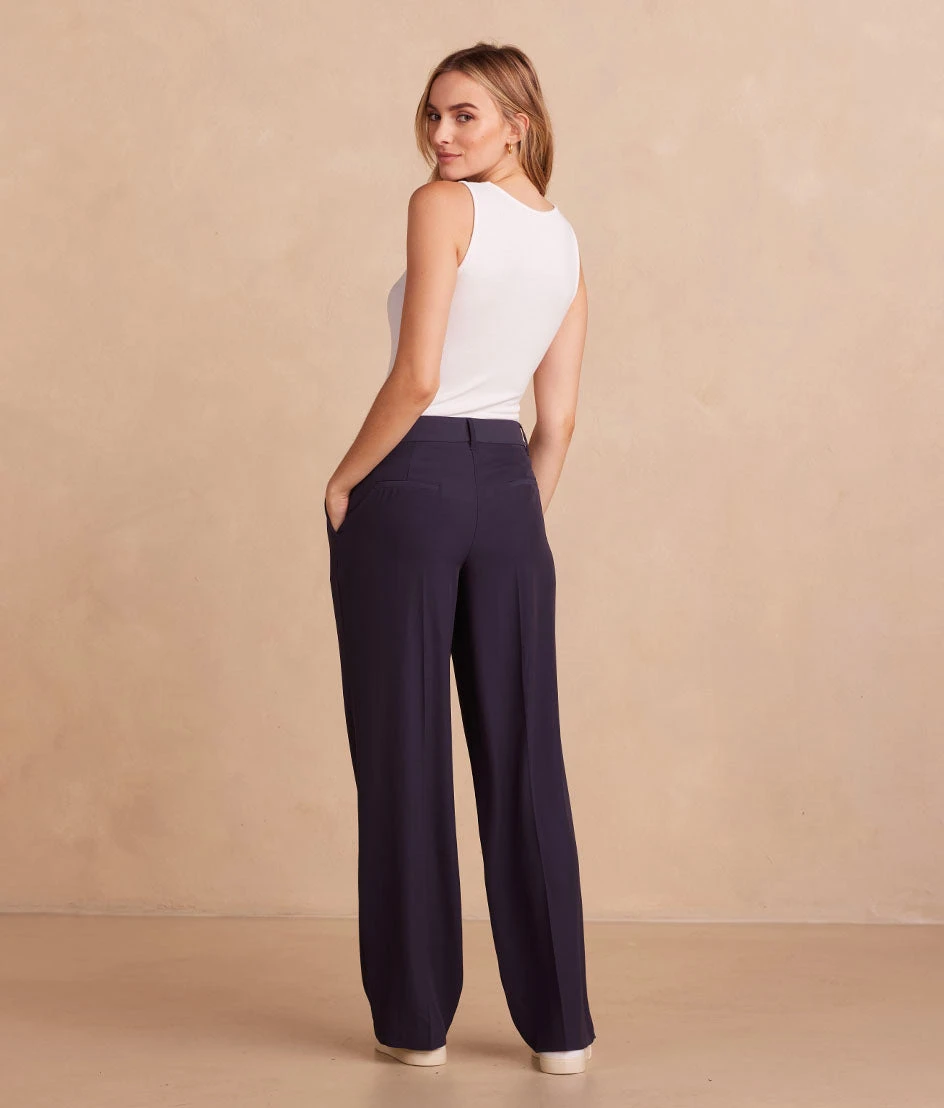 The Classic Pleat Straight Leg Trouser Pant - Midnight The Classic Pleat Straight Leg Trouser Pant - Midnight -Summersalt Shop ClassicPleatStraightLegTrouserPant Midnight Back Full