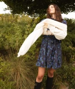 The Countryside Poplin Tiered Shirtdress - Rustic Floral In Midnight -Summersalt Shop Countryside Poplin Tiered Shirtdress Rustic Floral in Midnight 4