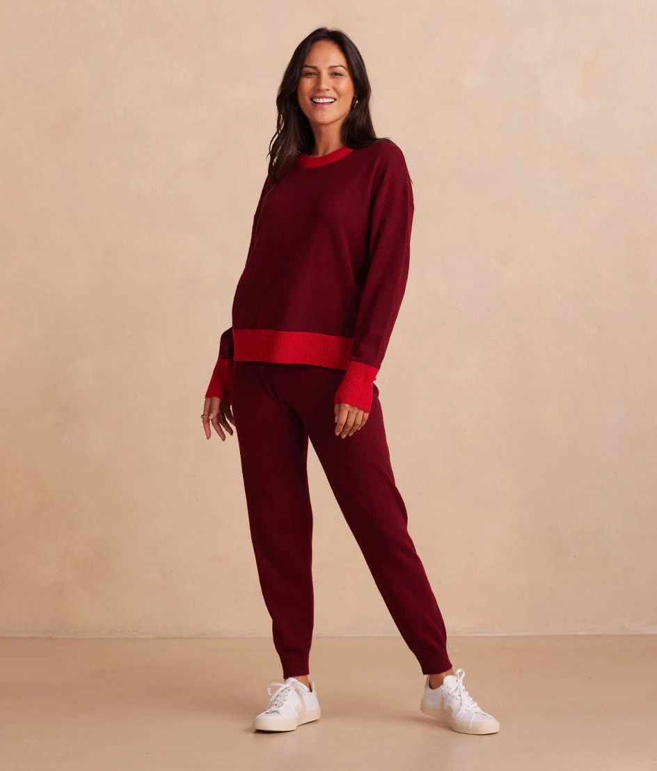 The Coziest Cashmere Blend Jogger - Pinot & Lava The Coziest Cashmere Blend Jogger - Pinot & Lava -Summersalt Shop CoziestCashmereBlendJogger Pinot Lava Front Full
