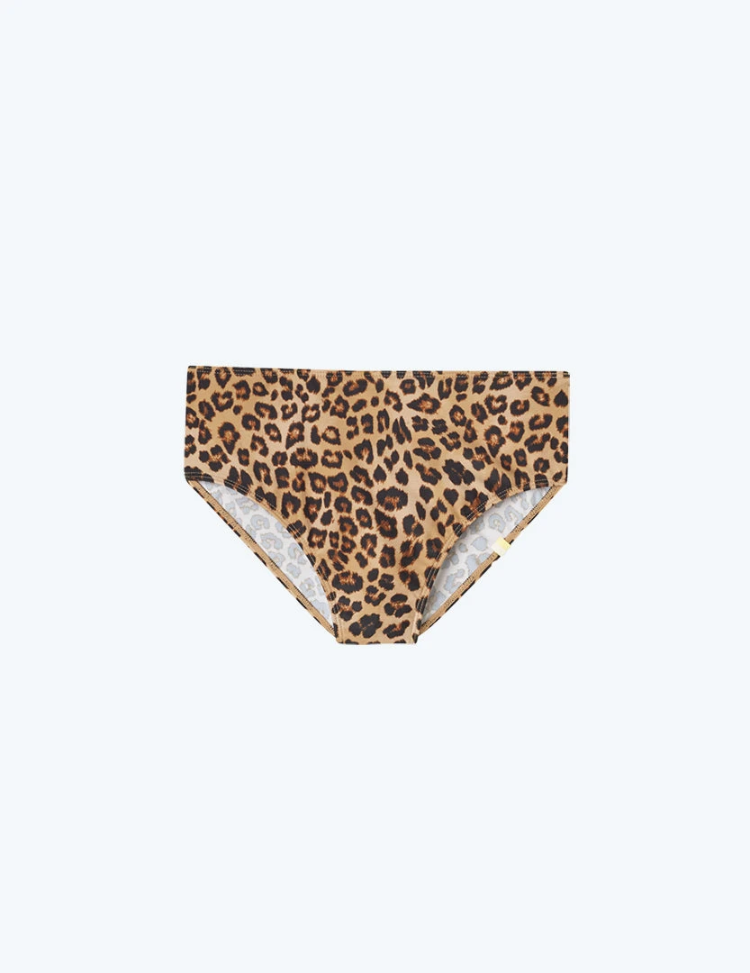 The High Leg Mid Rise Bikini Bottom - Leopard The High Leg Mid Rise Bikini Bottom - Leopard -Summersalt Shop FlatLay e42c9c3e 7da3 4800 bb6e 377e31c9414f