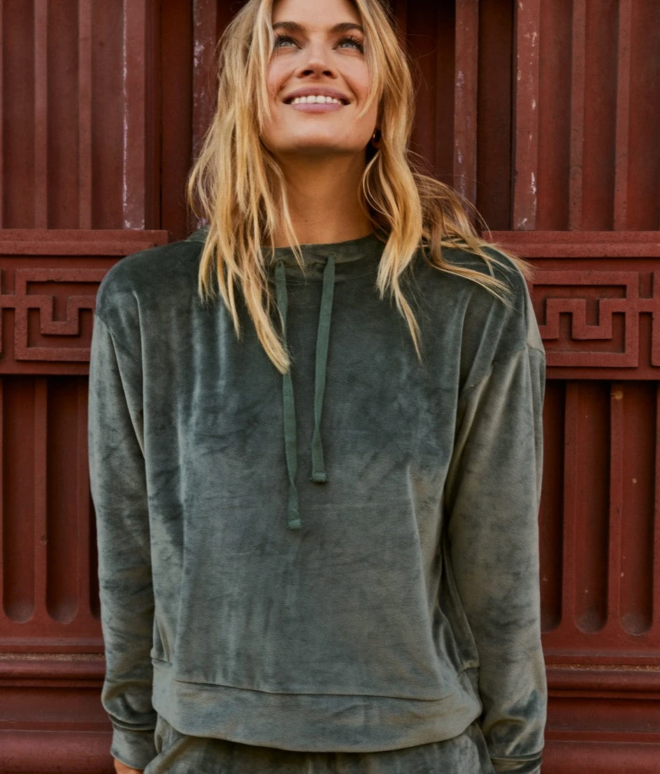 The Plush Velour Hoodie - Olive The Plush Velour Hoodie - Olive -Summersalt Shop Front Crop3 the plush velour hoodie in olive