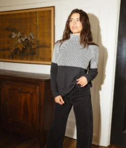 The Luxe Cashmere Blend Two-Tone Sweater - Charcoal 4 The Luxe Cashmere Blend Two-Tone Sweater - Charcoal -Summersalt Shop Luxe Cashmere Blend Two Tone Sweater Charcoal 3