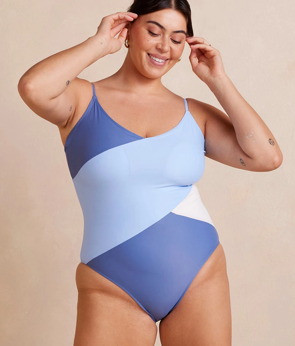 The Long Torso Marina - Sky & Blue Mountain The Long Torso Marina - Sky & Blue Mountain -Summersalt Shop Marina Sky BlueMountain WhiteSand Front Crop 3ce25c46 1d50 47e6 be66 eba09c244a3d