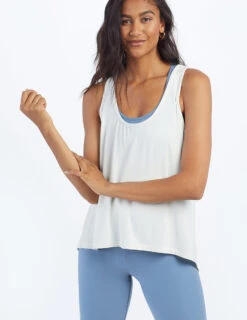 The Convertible Split Back Tank - White Sand -Summersalt Shop ModelDetailFront 3cce3d4d 761c 415e b358 987c1337b2f3