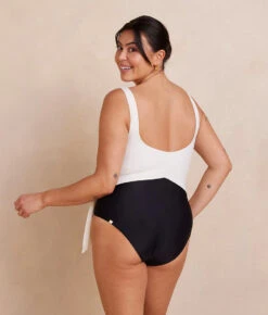 The Long Torso Perfect Wrap One Piece - Sea Urchin & White Sand 6 The Long Torso Perfect Wrap One Piece - Sea Urchin & White Sand -Summersalt Shop PWOP SeaUrchin WhiteSand Back 5021394b 384f 4a53 bc8d fbc78a2a2d3a