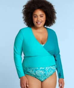 The Perfect Wrap Long Sleeve Cover-Up - Seafoam & Harbor 4 The Perfect Wrap Long Sleeve Cover-Up - Seafoam & Harbor -Summersalt Shop PerfectWrapLongSleeveCover UpSeaFoam HarborFront1