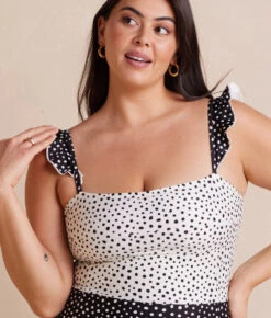 The Ruffle Oasis - On The Dot 4 The Ruffle Oasis - On The Dot -Summersalt Shop RuffleOasisBikiniOntheDotDetail1