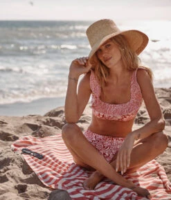 The Ruffle Seaway Square Neck Bikini Top - Sunflower And Yew & Aril In Watermelon -Summersalt Shop Ruffle Square Neck Bikni Top Sunflower Yew Aril in Watermelon 3