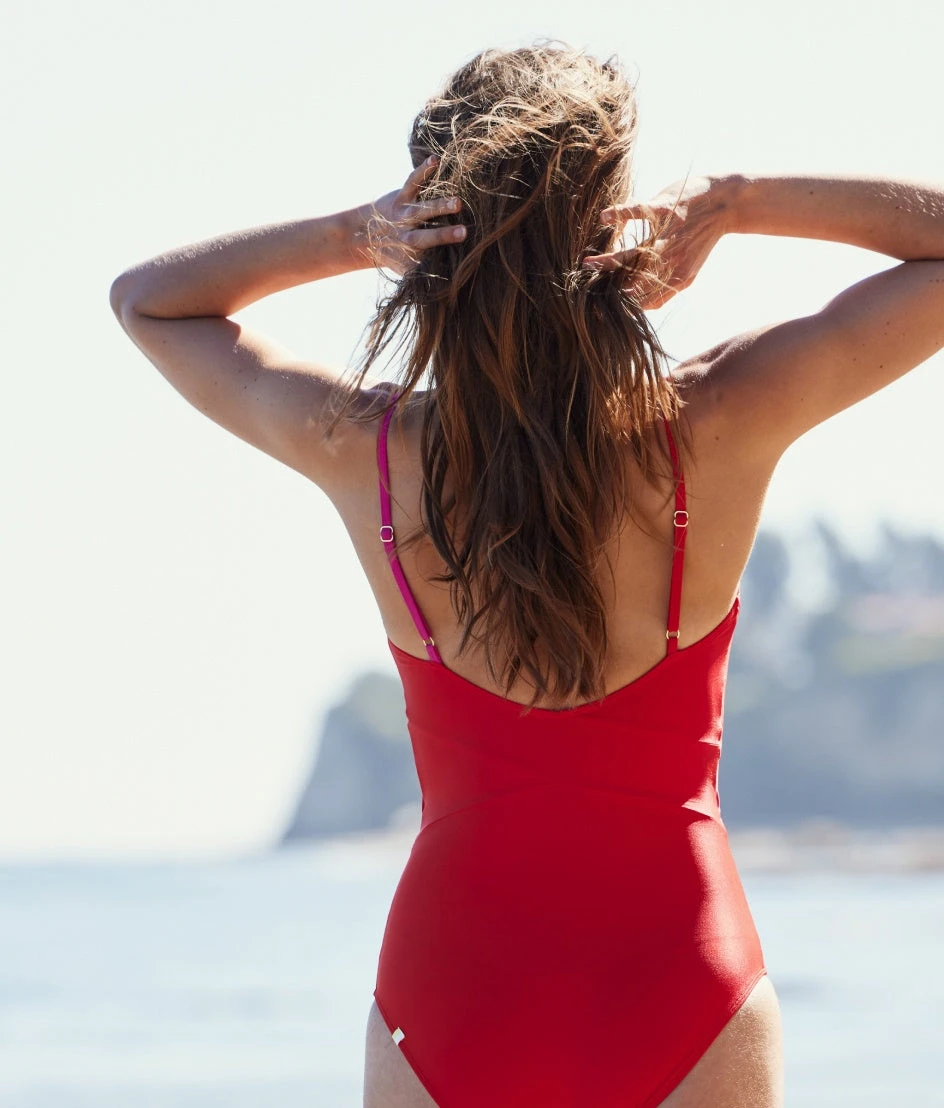 The Sea Breeze Cutout One-Piece - Lava & Hibiscus The Sea Breeze Cutout One-Piece - Lava & Hibiscus -Summersalt Shop SeabreezeCutoutOPBack3 de078d59 d3d2 4570 a0cf 0626afceaf21