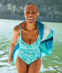 The Seascape Sweetheart One Piece - Batik In Seafoam & Harbor -Summersalt Shop SeascapeSweetheartOnePieceBatikinSeaFoam HarborLifestyle1