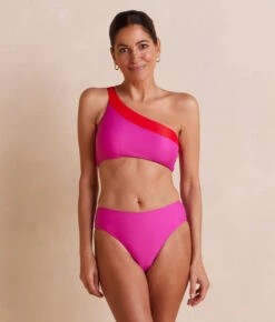 The Sidestroke Bikini Top - Hibiscus & Lava 4 The Sidestroke Bikini Top - Hibiscus & Lava -Summersalt Shop Sidestroke Bikini Top Hibiscus Lava 3