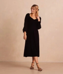 The Sustainable Velvet Collection Sweetheart Midi Dress - Sea Urchin 5 The Sustainable Velvet Collection Sweetheart Midi Dress - Sea Urchin -Summersalt Shop TheSustainableVelvetCollectionSweetheartMidiDress SeaUrchin FrontFull3