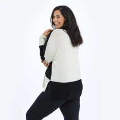 The Coziest Cashmere Blend Turtleneck - Sea Urchin & White Sand 6 The Coziest Cashmere Blend Turtleneck - Sea Urchin & White Sand -Summersalt Shop Turtleneck Black Back