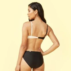 The Marina Bikini Top - Sea Urchin & White Sand -Summersalt Shop marina seaurchin whitesand back b1973455 14b0 4970 9c90 d22da2913b70