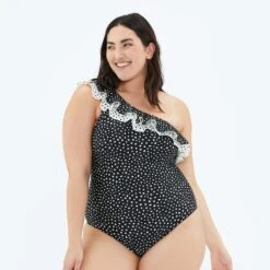 The Ruffle Sidestroke - On The Dot -Summersalt Shop rf dot front web 4d2da5d8 9aba 40c1 8cb4 a50622580af0